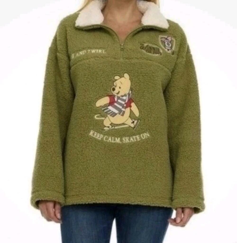 Disney Winnie the Pooh Womens Small Sherpa Quarter Zip Pullover Green Ice Skate